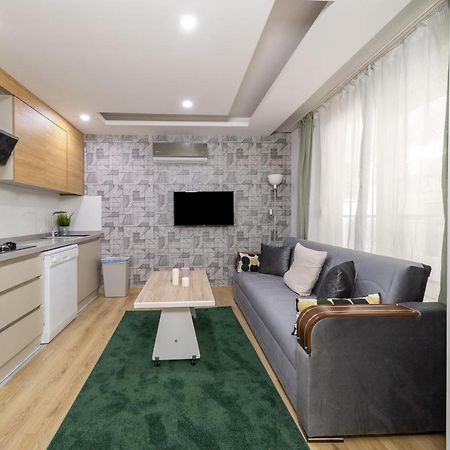Modern And Cozy Apartment With Central Location And Balcony In Muratpasa, Antalya Bagian luar foto