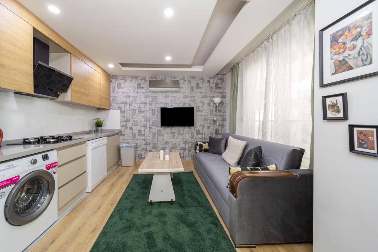 Modern And Cozy Apartment With Central Location And Balcony In Muratpasa, Antalya Bagian luar foto
