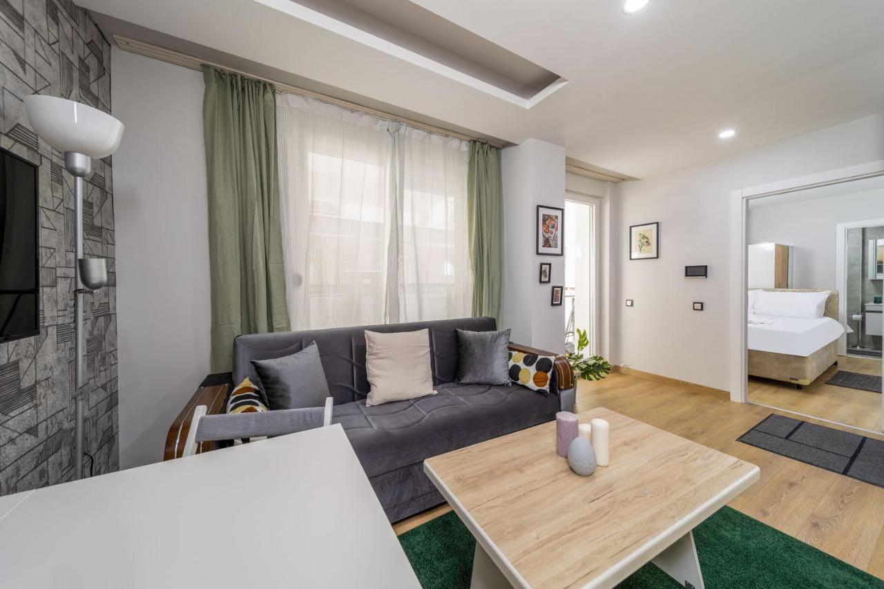 Modern And Cozy Apartment With Central Location And Balcony In Muratpasa, Antalya Bagian luar foto